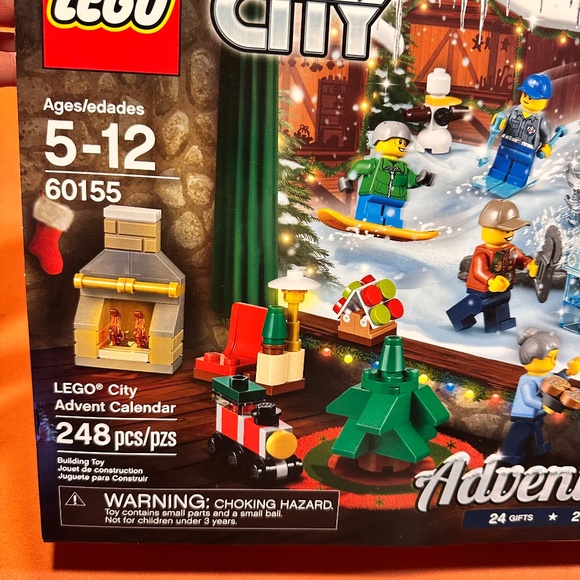 Lego City Adventure Calendar - Picture 12 of 13